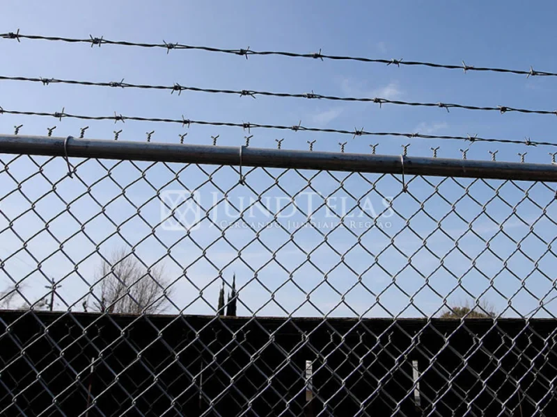 Arame farpado para segurança